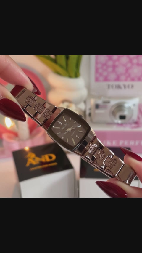 Elegant Rose Gold Women’s Bracelet Watch – With Crystal Accents